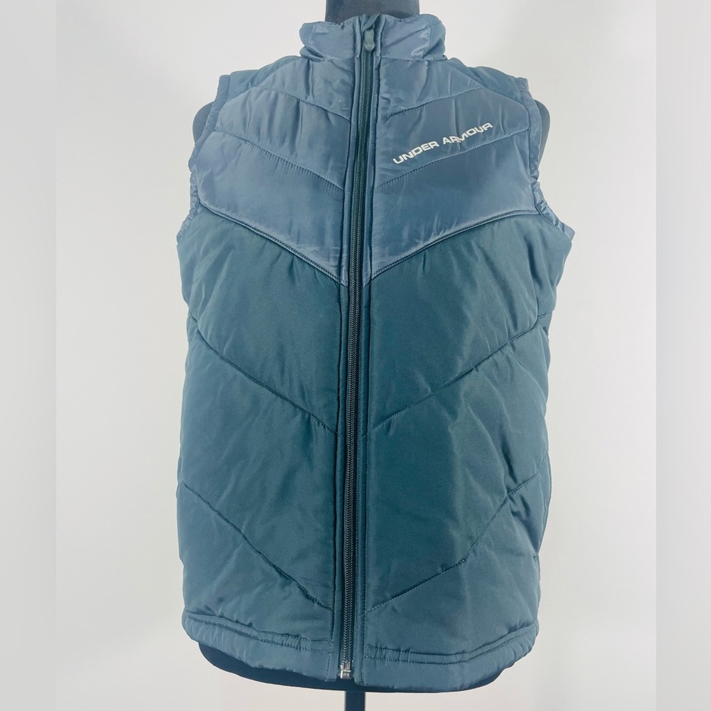 Under Armour Blue/grey, Vest ,Youth Medium ,fits like a Small, puffer